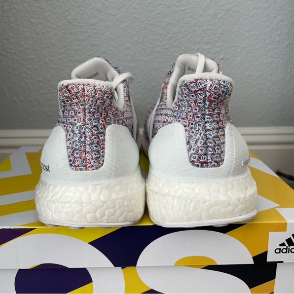 Adidas Ultraboost size 8.5 Women’s 🏃 - Picture 4 of 7